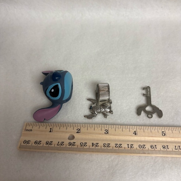 Set of 3 STITCH Pen Holder Key Plastic Key Cover Disney Japan - Picture 4 of 9